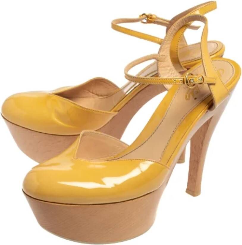 Gucci Vintage Pre-owned Leather sandals Yellow Dames