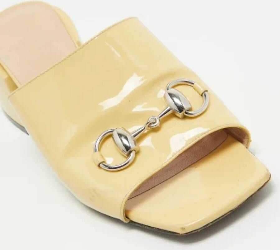 Gucci Vintage Pre-owned Leather sandals Yellow Dames