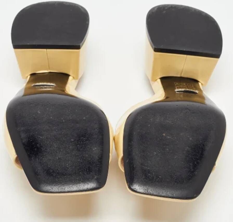 Gucci Vintage Pre-owned Leather sandals Yellow Dames