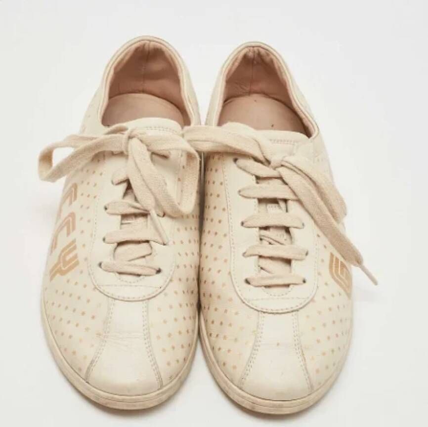 Gucci Vintage Pre-owned Leather sneakers Beige Dames