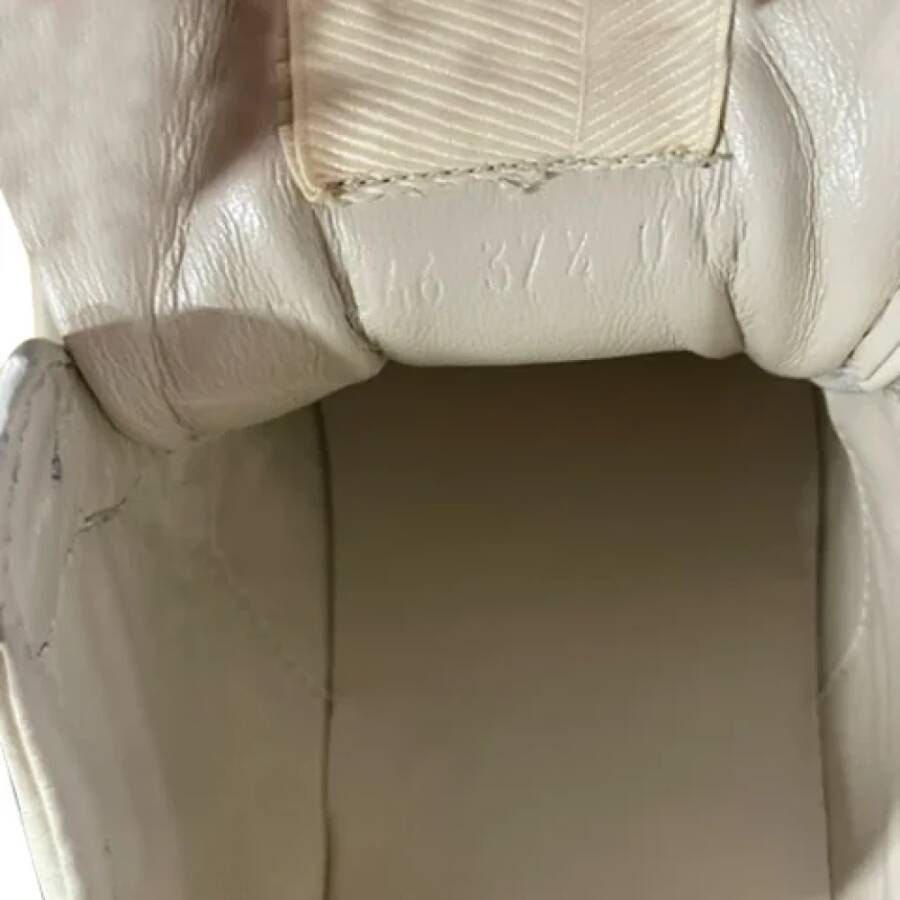Gucci Vintage Pre-owned Leather sneakers Beige Dames