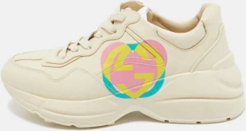 Gucci Vintage Pre-owned Leather sneakers Beige Dames