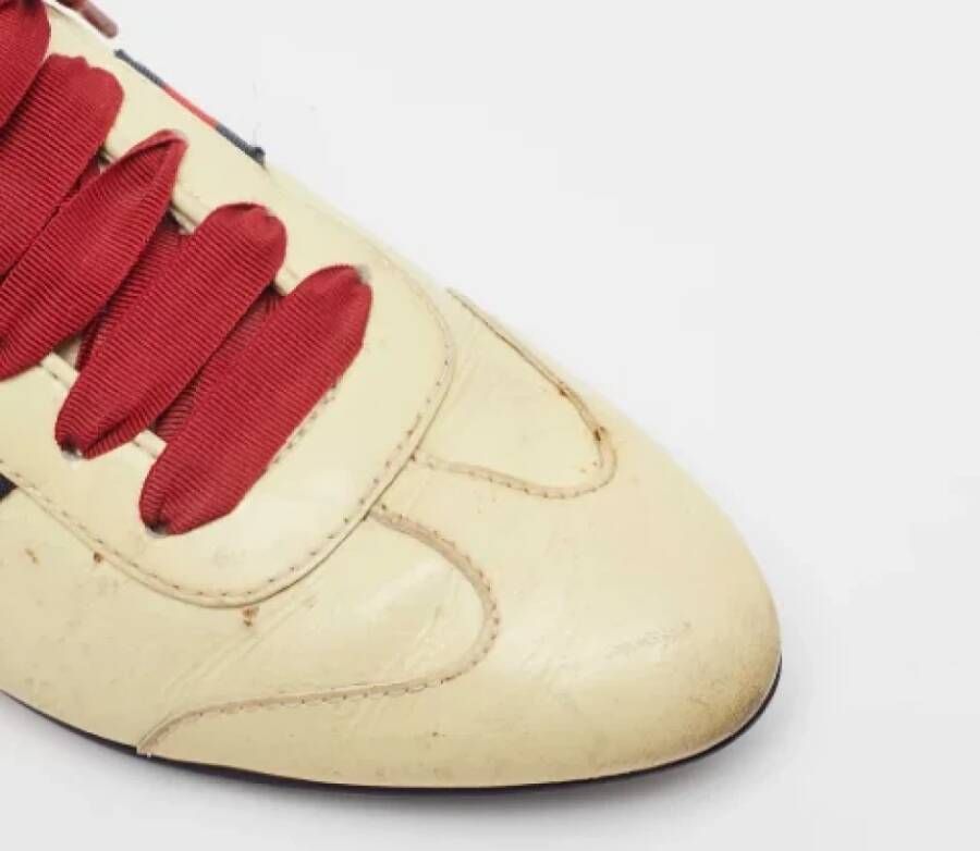 Gucci Vintage Pre-owned Leather sneakers Beige Dames