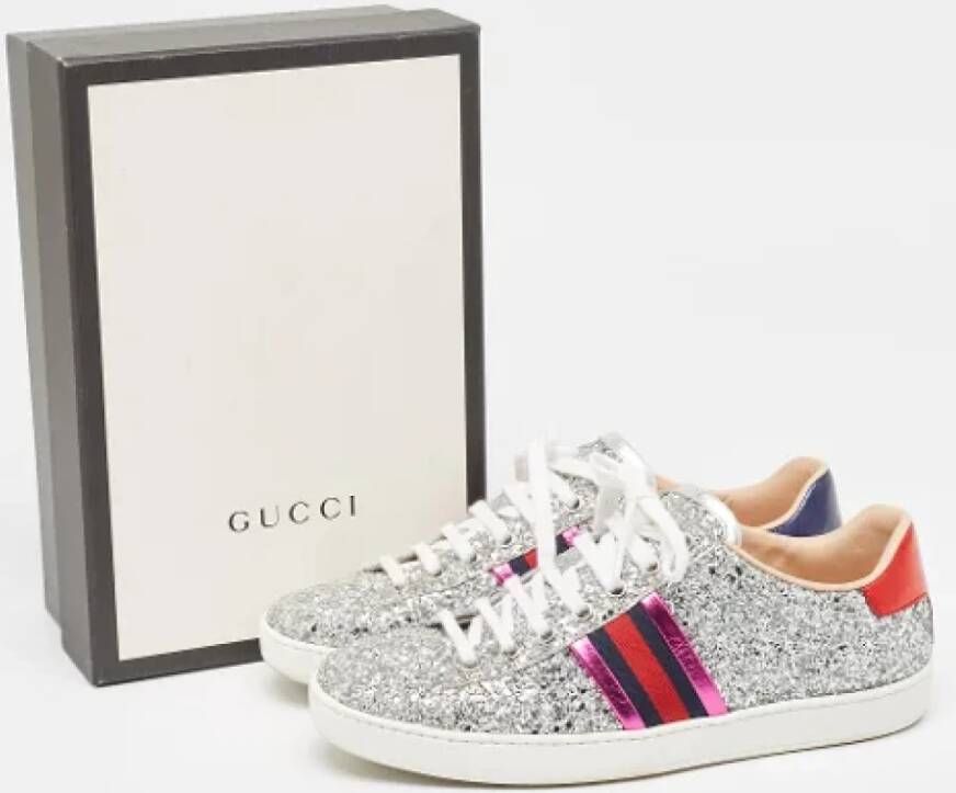 Gucci Vintage Pre-owned Leather sneakers Gray Dames