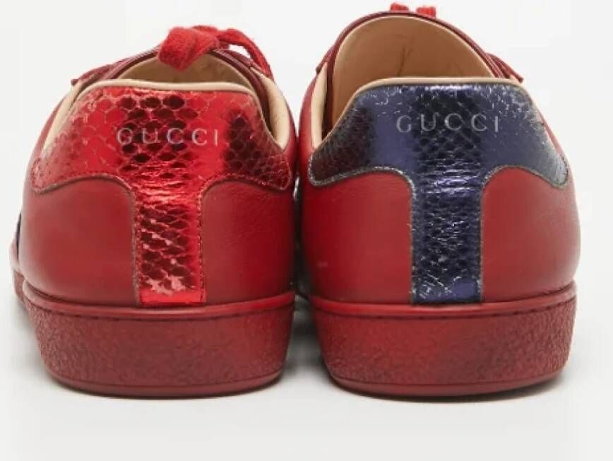 Gucci Vintage Pre-owned Leather sneakers Red Heren
