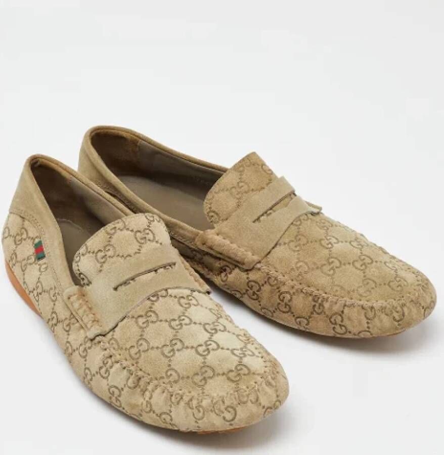 Gucci Vintage Pre-owned Suede flats Beige Heren