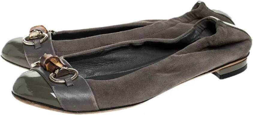 Gucci Vintage Pre-owned Suede flats Gray Dames