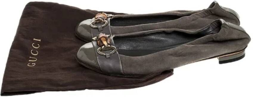 Gucci Vintage Pre-owned Suede flats Gray Dames