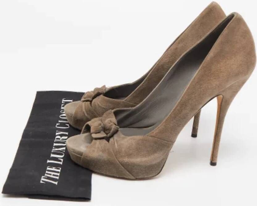 Gucci Vintage Pre-owned Suede heels Gray Dames