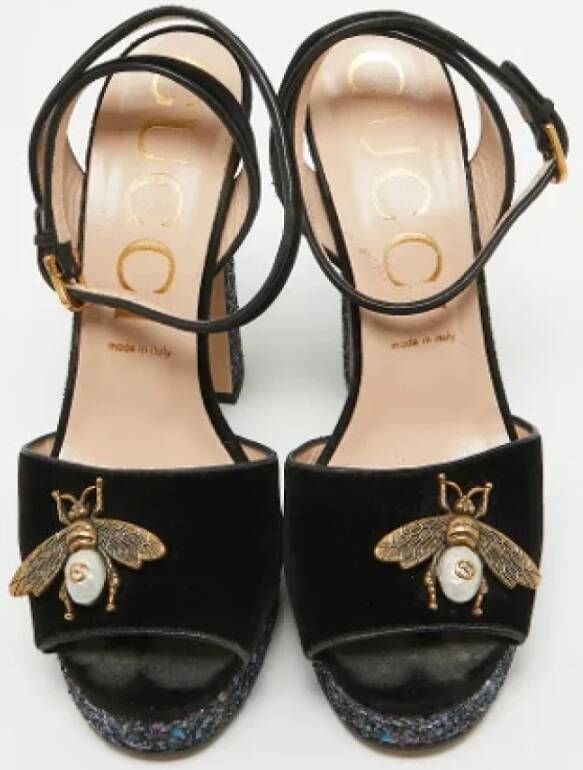 Gucci Vintage Pre-owned Velvet sandals Black Dames