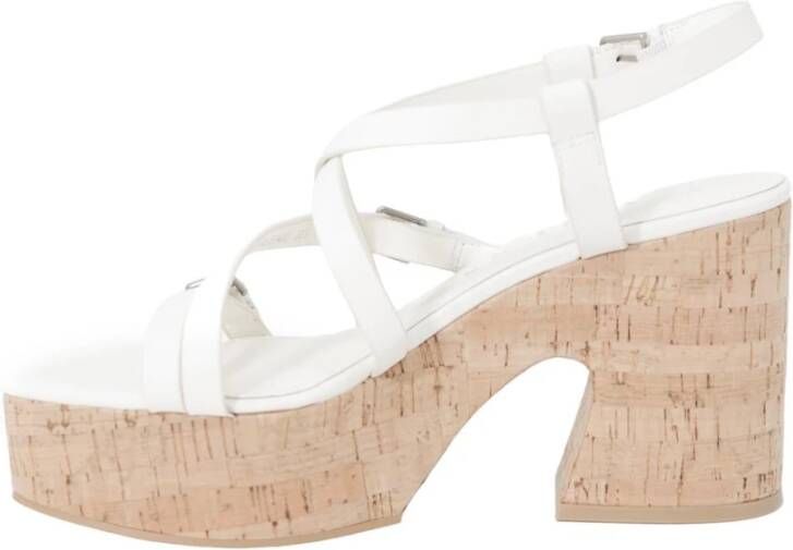 Guess Beige Plateau Sandalen met Blokhak Beige Dames