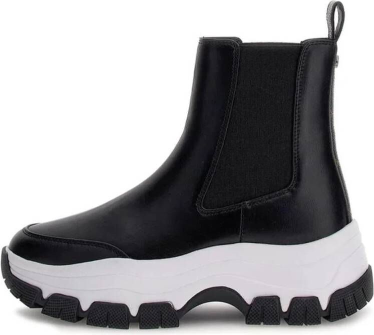 Guess Chelsea Boots