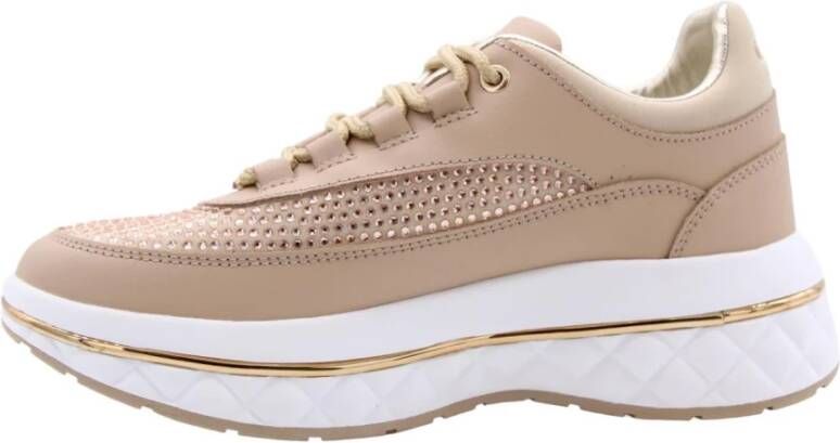 Guess Stijlvolle Kyra Sneaker voor Vrouwen Beige Dames