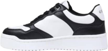 Guess Multicolor Veterschoenen voor Vrouwen