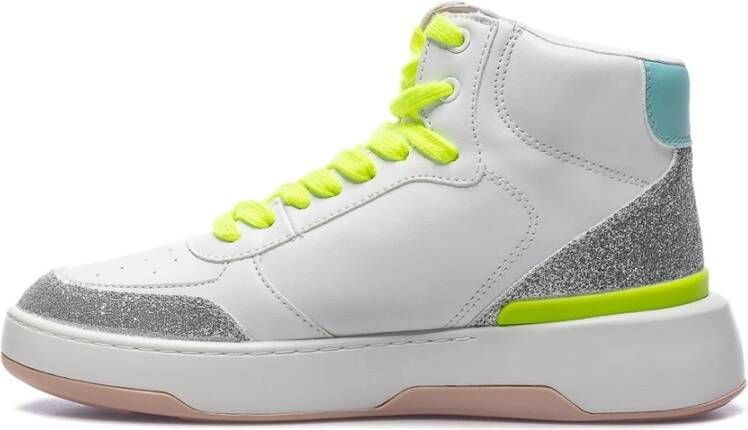 Guess Witte Synthetische Sneakers Fl5Maefam12 Wit Dames