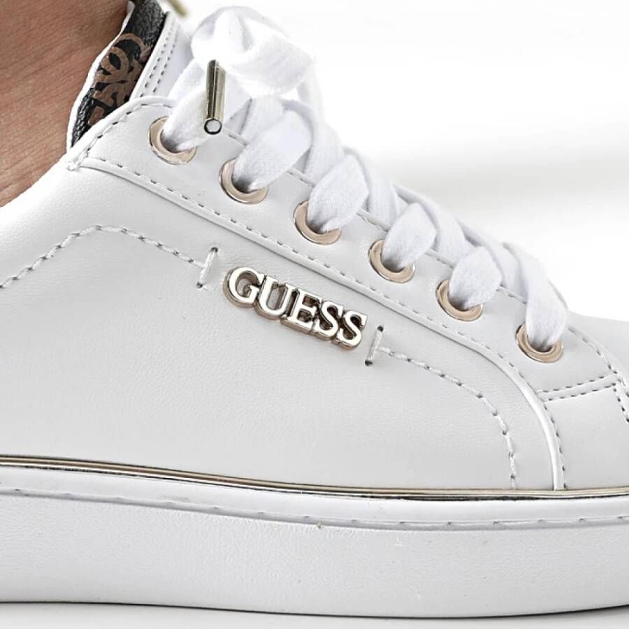Guess Dames Sneakers Stijlvol en Comfortabel Wit Dames