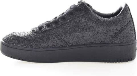 Guess Laag uitgesneden Geperforeerde Sneakers Zwart Dames