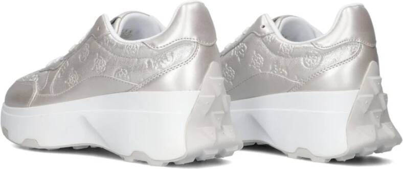 Guess Zilveren Lage Sneakers Calebb Gray Dames