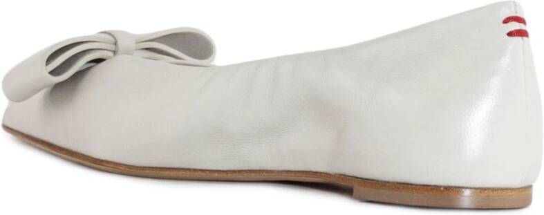 Halmanera Leren ballerina`s met puntig design