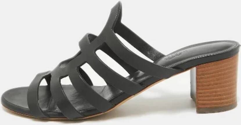 Hermès Vintage Pre-owned Leather sandals Black Dames