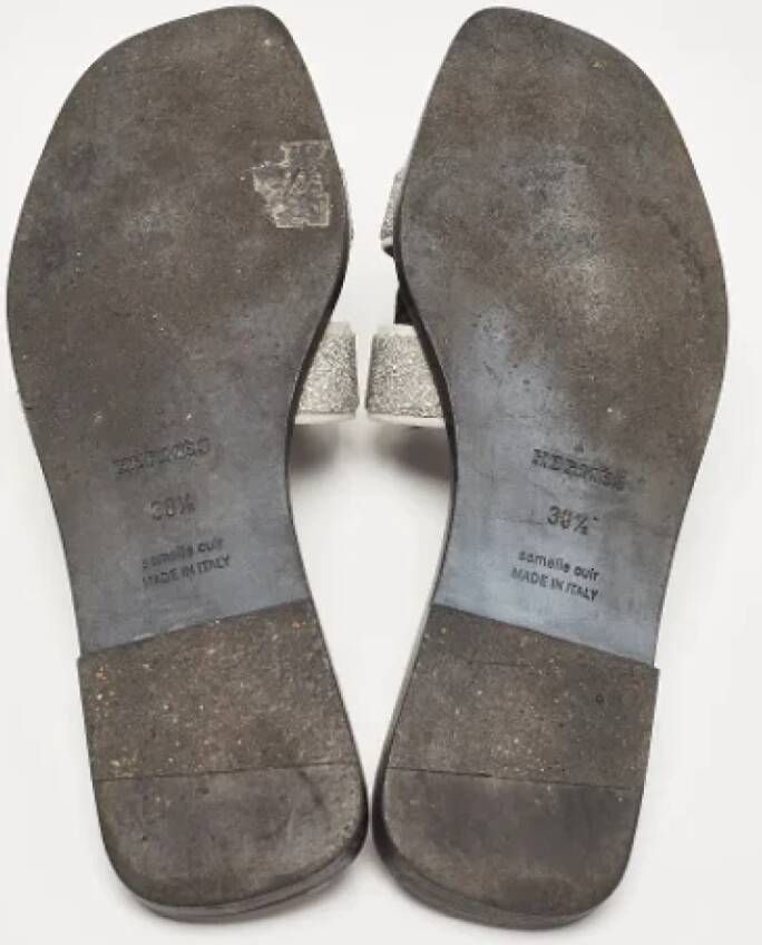 Hermès Vintage Pre-owned Suede sandals Gray Dames