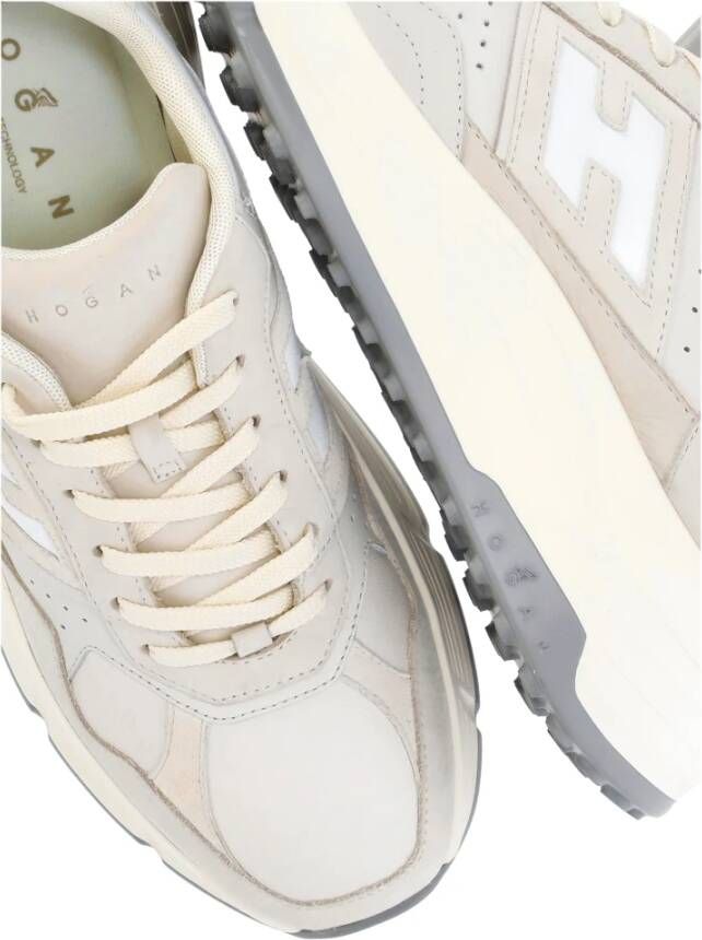 Hogan Beige Leder Sneakers met Gegraveerd Logo
