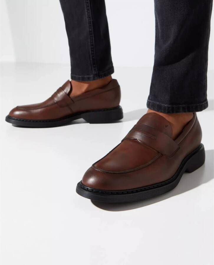Hogan Bruin leren loafers stijlvol ontwerp