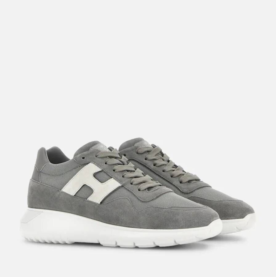 Hogan Grijze Suède Sneakers met Geheugenschuim
