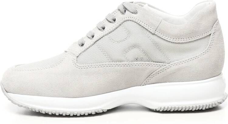 Hogan Grijze Suède Sneakers met Zichtbare Stiksels