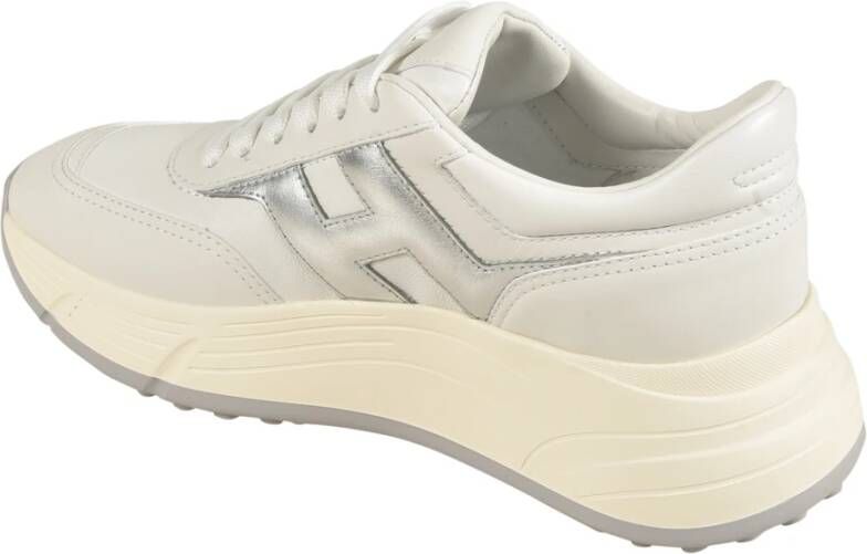 Hogan Logo Patch Sneakers met Ronde Neus