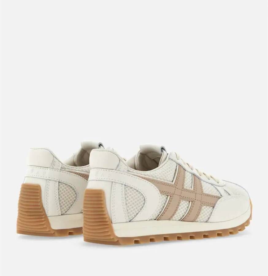 Hogan Stijlvolle Ivory Sneakers met Iconische Detail
