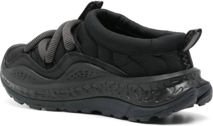 Hoka One Zwarte Sneakers met Gewatteerd Ontwerp