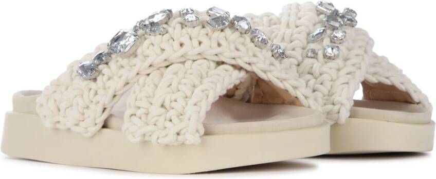 Inuikii Ivoire Slipper met Kruisdesign en Steentjes White Dames