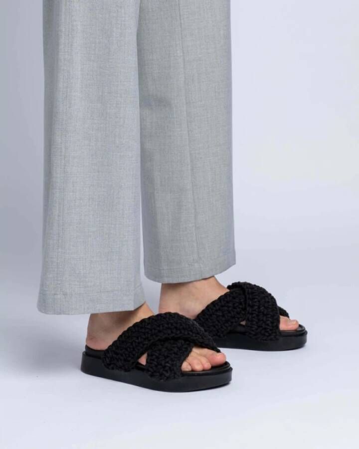 Inuikii Geweven Zomersandalen