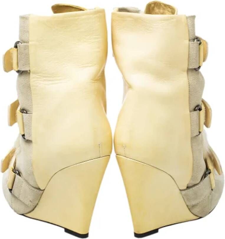 Isabel Marant Pre-owned Leather boots Beige Dames
