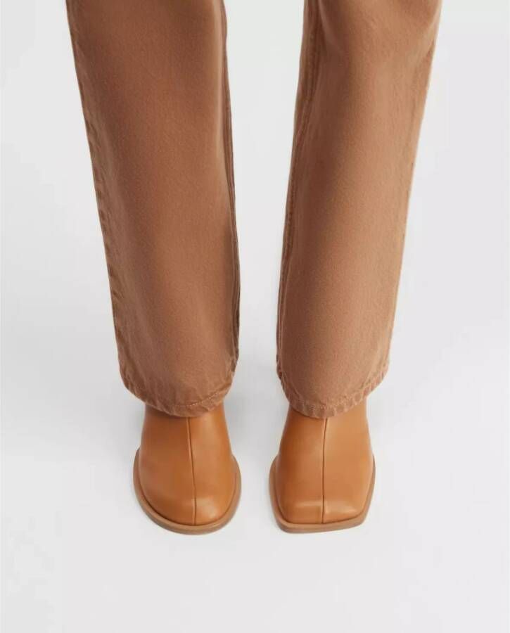 Jacquemus Beige Enkellaarsjes Rond Carre
