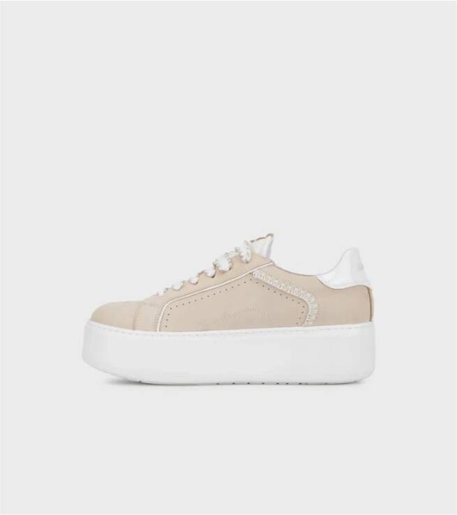 Janet & Janet Beige Witte Leren Sneakers met Platform