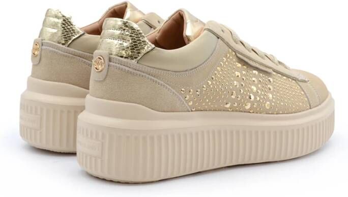 Janet & Janet Sneakers van suède in zandkleur met platformzool