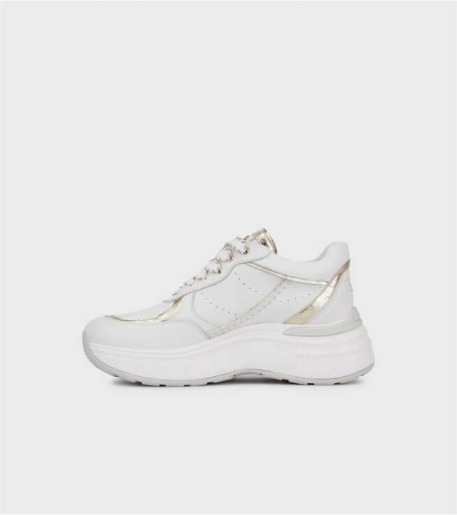 Janet & Janet Wit Goud Leren Sneakers met Luxe Inzetstukken