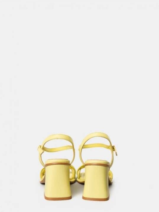 Jeannot Schoenen Geel Dames