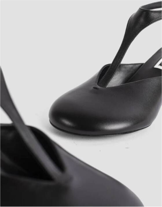 Jil Sander Zwarte Leren Ronde Neus Pumps Black Dames