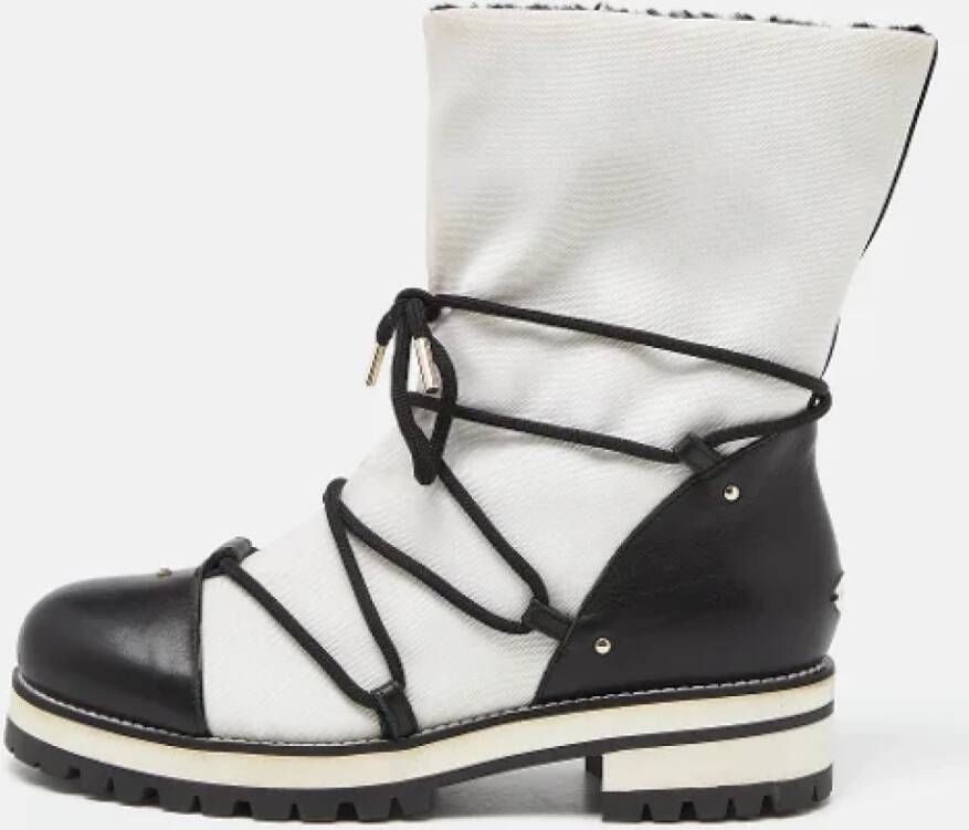 Jimmy Choo Pre-owned Canvas boots White Dames
