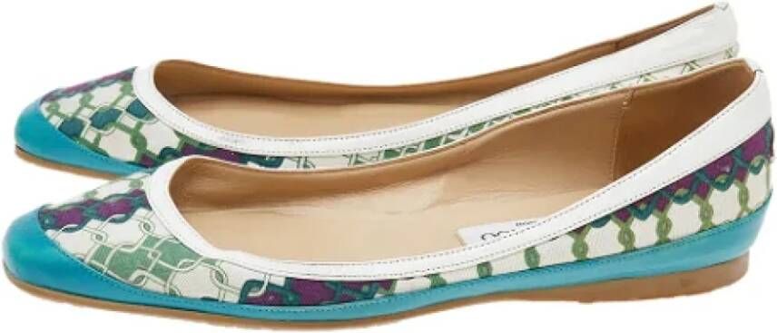 Jimmy Choo Pre-owned Canvas flats Green Dames