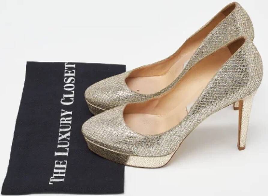 Jimmy Choo Pre-owned Fabric heels Yellow Dames