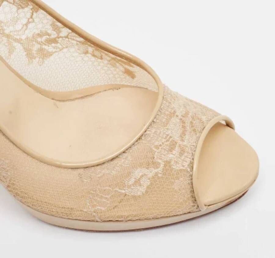 Jimmy Choo Pre-owned Lace heels Beige Dames