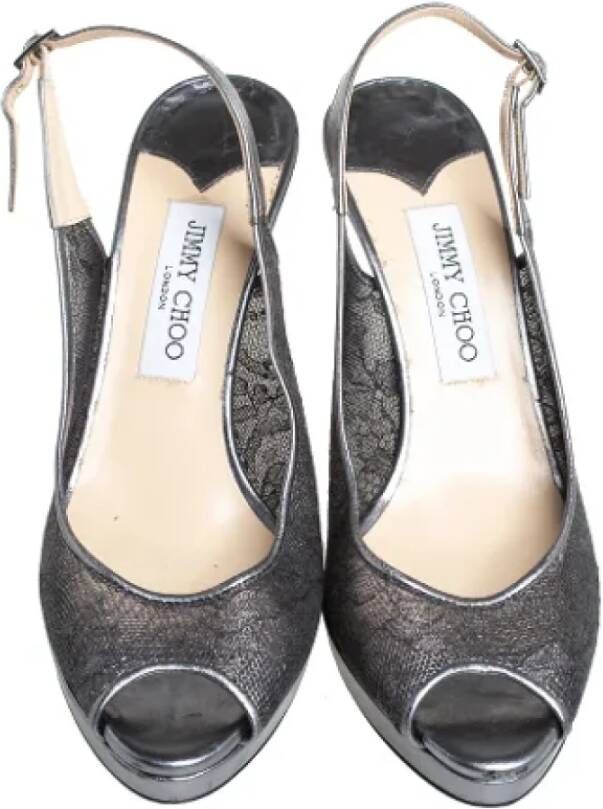 Jimmy Choo Pre-owned Lace sandals Gray Dames
