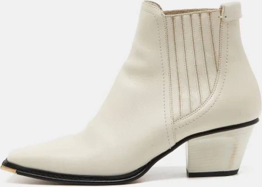 Jimmy Choo Pre-owned Leather boots White Dames