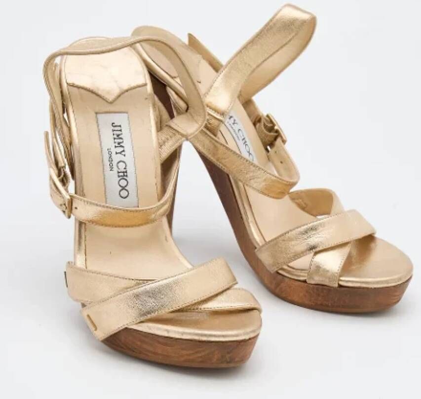 Jimmy Choo Pre-owned Leather sandals Yellow Dames