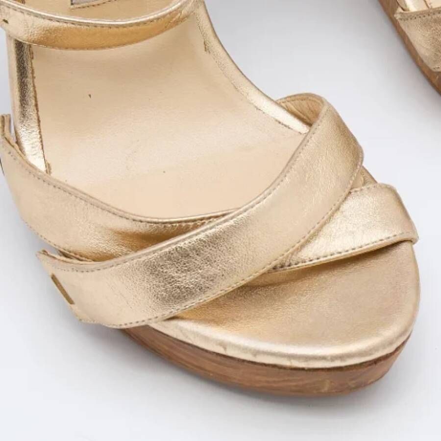 Jimmy Choo Pre-owned Leather sandals Yellow Dames