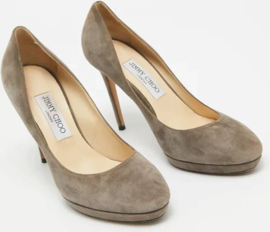 Jimmy Choo Pre-owned Suede heels Beige Dames